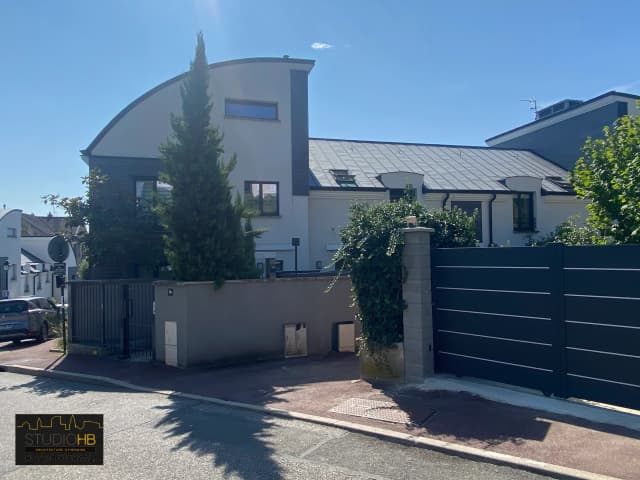 Réalisation de 8 maisons et de 6 appartements - MONTAIGNE IMMOBILIER media 21