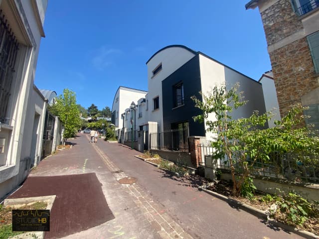 Réalisation de 8 maisons et de 6 appartements - MONTAIGNE IMMOBILIER media 25