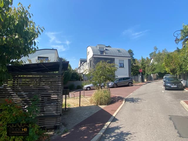 Réalisation de 8 maisons et de 6 appartements - MONTAIGNE IMMOBILIER media 26