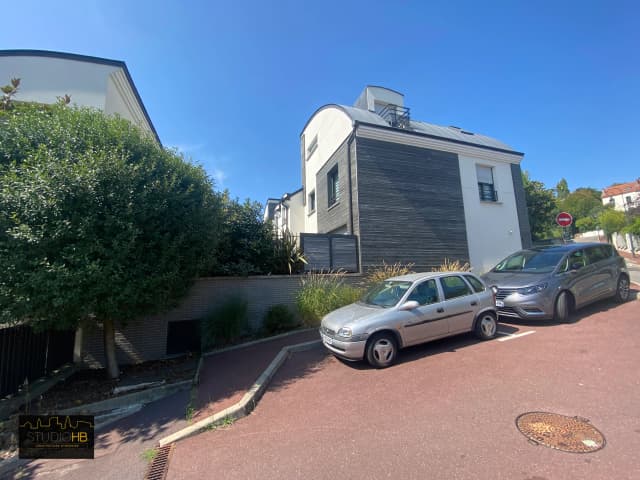 Réalisation de 8 maisons et de 6 appartements - MONTAIGNE IMMOBILIER media 39