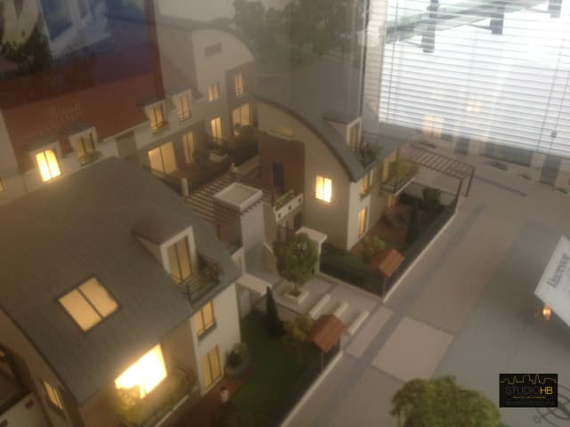 Réalisation de 8 maisons et de 6 appartements - MONTAIGNE IMMOBILIER media 8