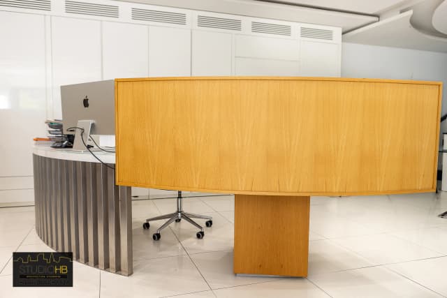 Conception et fabrication de mobilier media 15