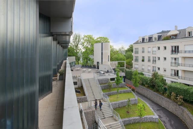 Ecole de Design et cafétéria media 1