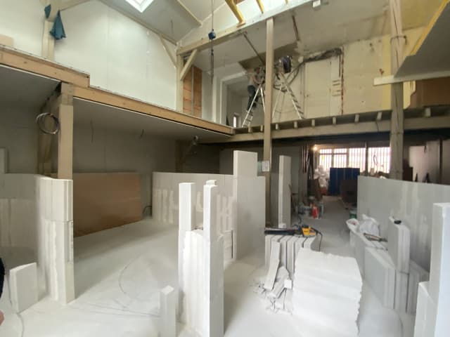 Réhabilitation d'un espace industriel en bureau de chirurgie esthétique media 4